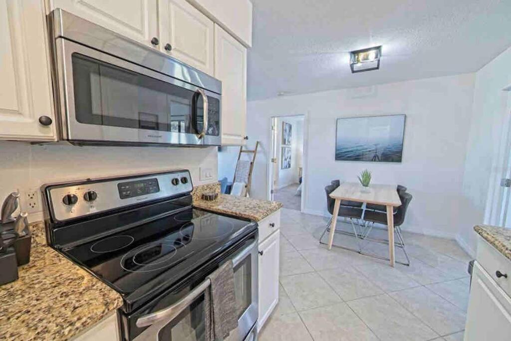 Вилла Shamrock Park, Legacy Trail And Manasota Key! Венис Экстерьер фото